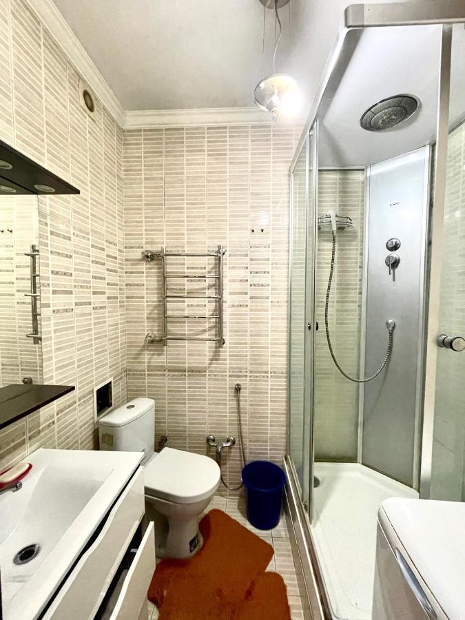 2 Room Flat Almaty Ngoại thất bức ảnh